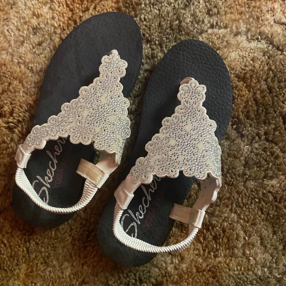 Skechers White and Silver Sandals